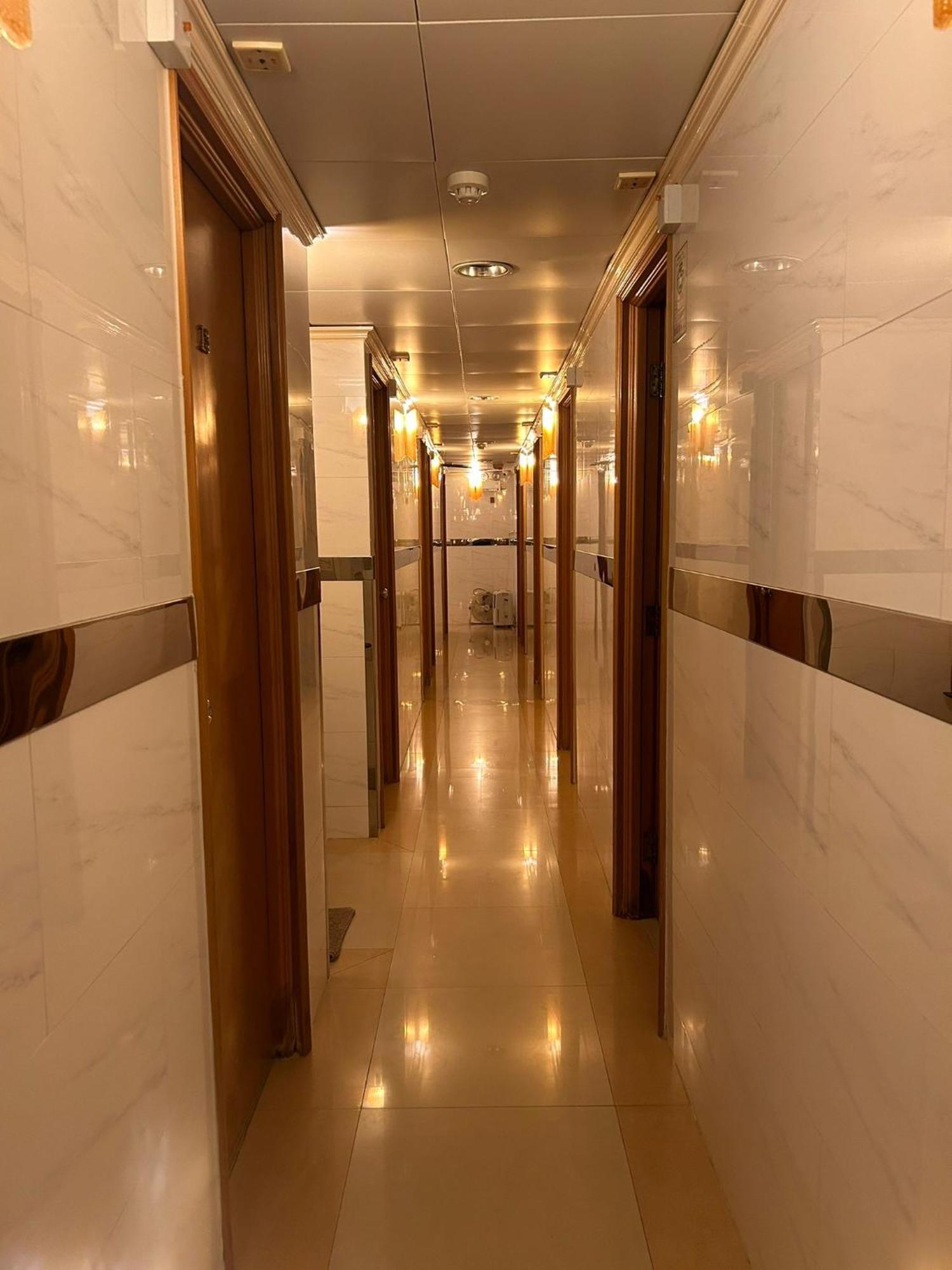 Holiday Guest House Hongkong Exteriör bild