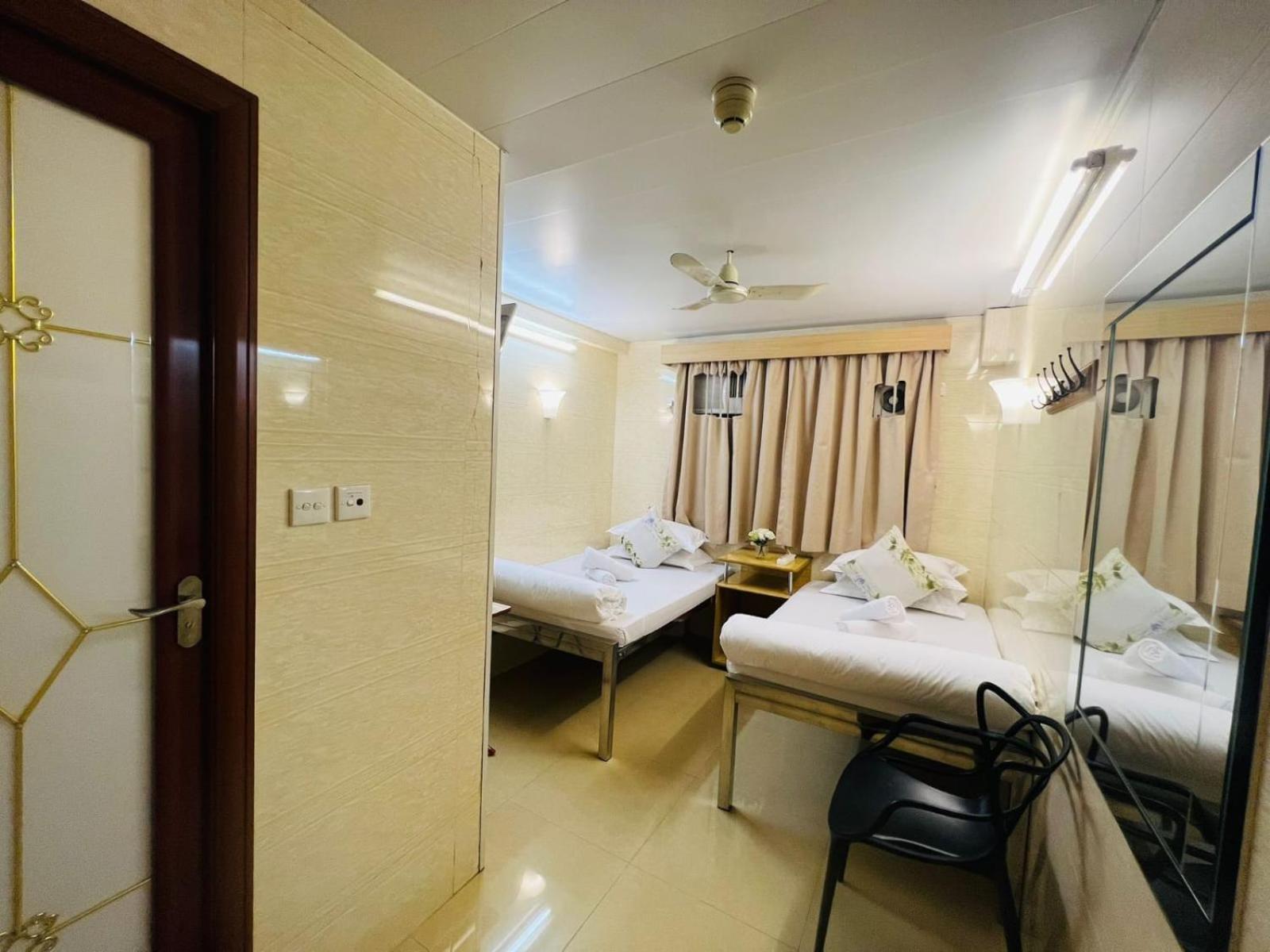 Holiday Guest House Hongkong Exteriör bild